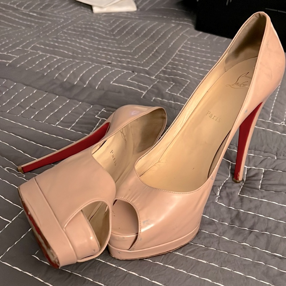 Christian Louboutin Nude Lady Peep Pumps